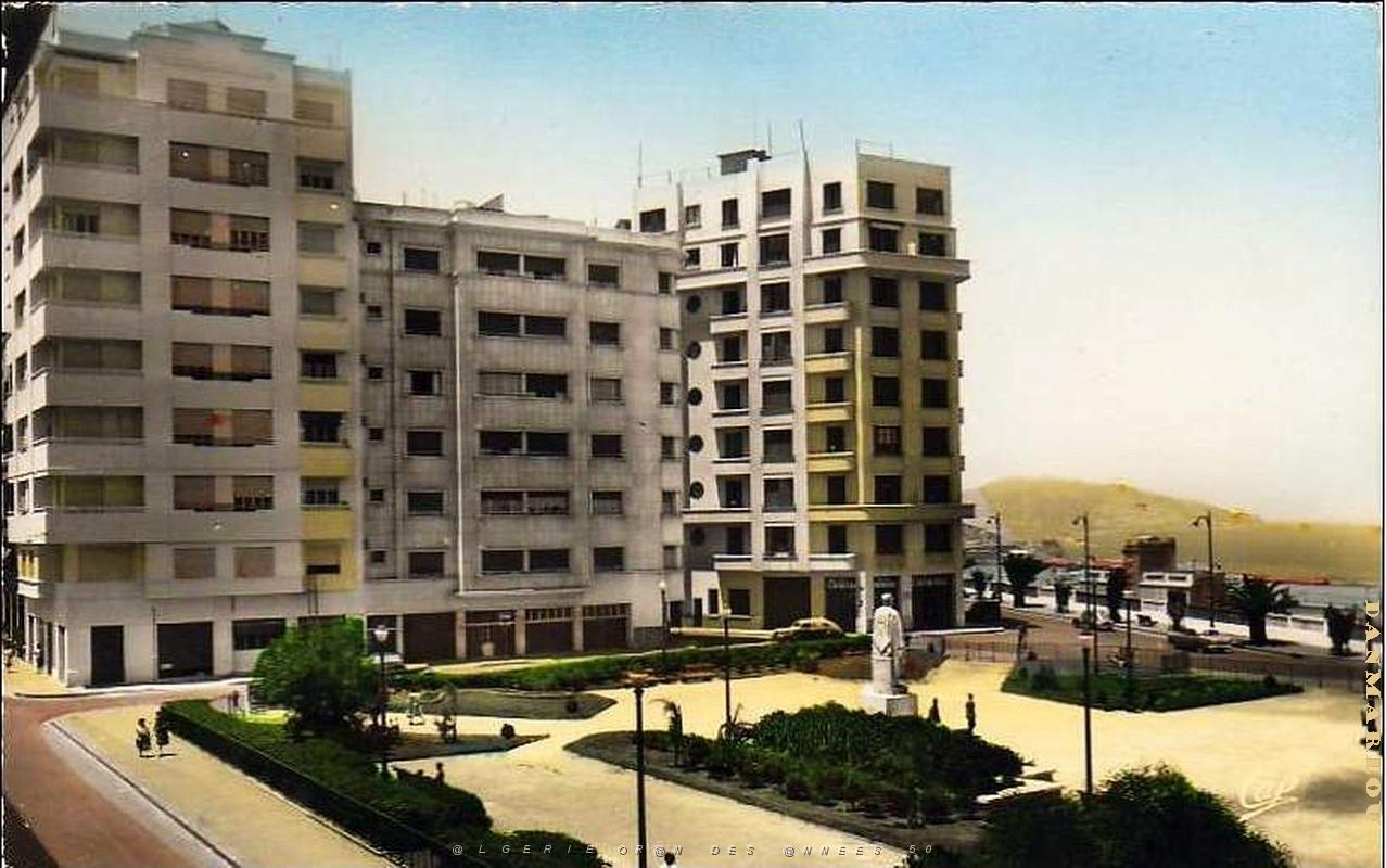 FM c- 005- Square Lyautey.jpg